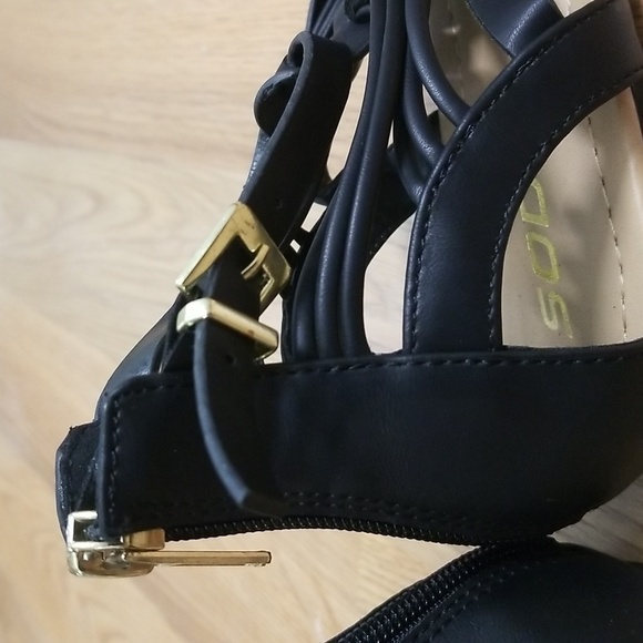 SODA Strappy Sandals Black Zip Up Back Buckle Ankle NWOT Womens 6 - Picture 5 of 9